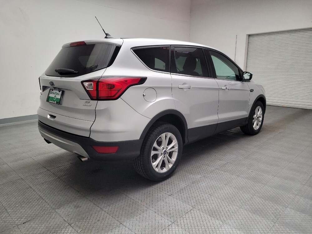 2019 Ford Escape in Riverside, CA 92504 - 18099603 9