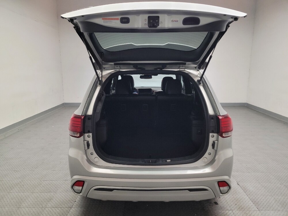 2020 Mitsubishi Outlander in Riverside, CA 92504 - 18099606 29