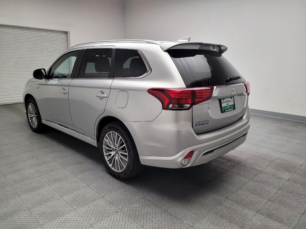 2020 Mitsubishi Outlander in Riverside, CA 92504 - 18099606 5