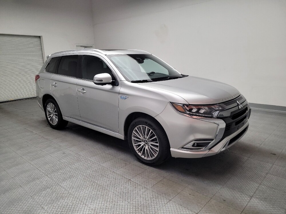 2020 Mitsubishi Outlander in Riverside, CA 92504 - 18099606 13