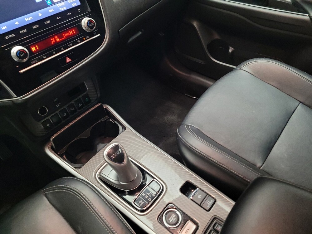 2020 Mitsubishi Outlander in Riverside, CA 92504 - 18099606 26