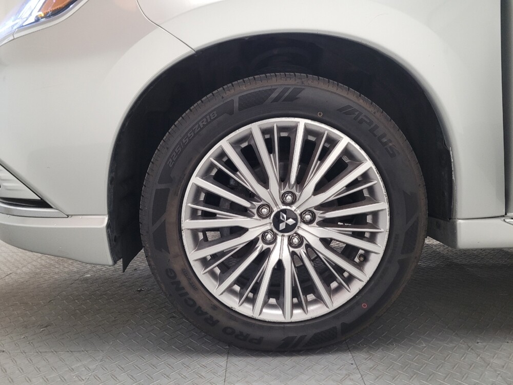 2020 Mitsubishi Outlander in Riverside, CA 92504 - 18099606 31