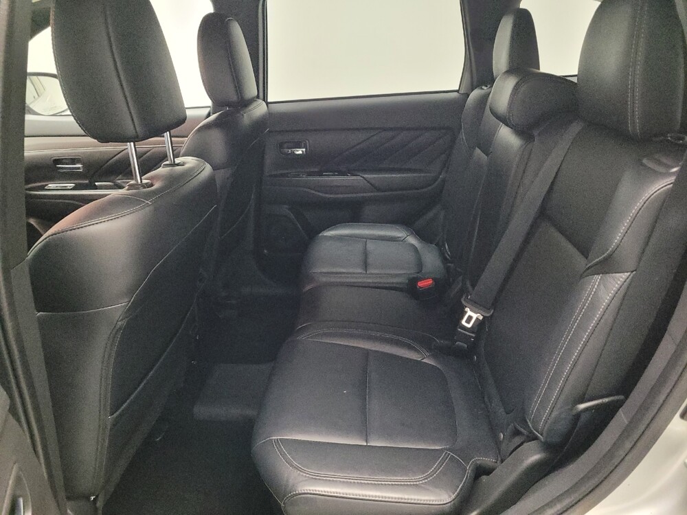 2020 Mitsubishi Outlander in Riverside, CA 92504 - 18099606 18