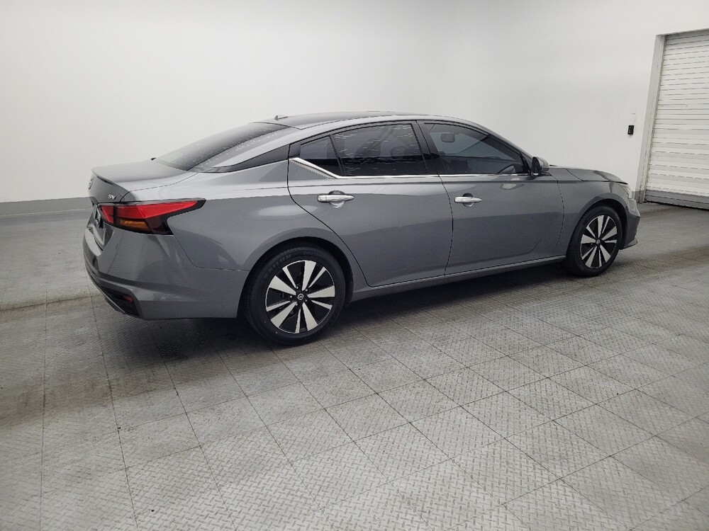 2019 Nissan Altima in Pensacola, FL 32505 - 18099621 10