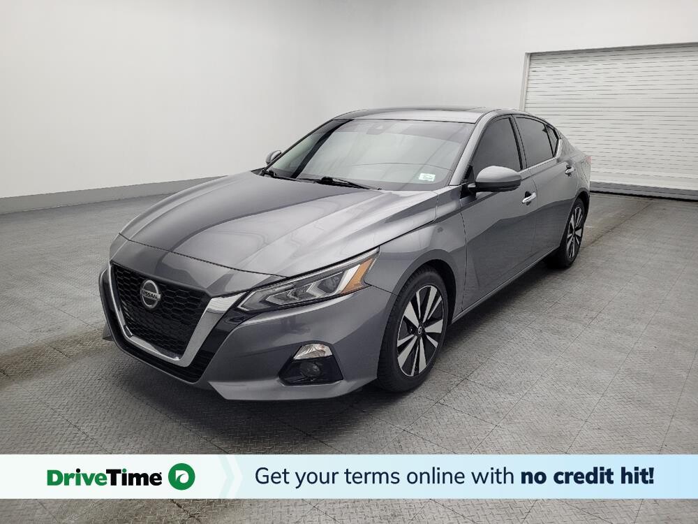 2019 Nissan Altima in Pensacola, FL 32505 - 18099621