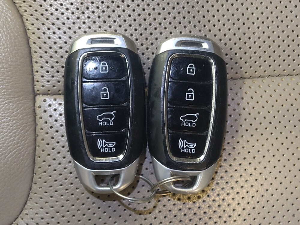 2020 Hyundai Santa Fe in Fairfield, OH 45014 - 18099622 32