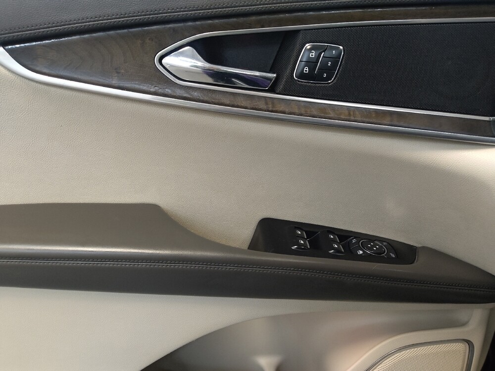 2017 Lincoln MKX in Fairfield, OH 45014 - 18099623 27