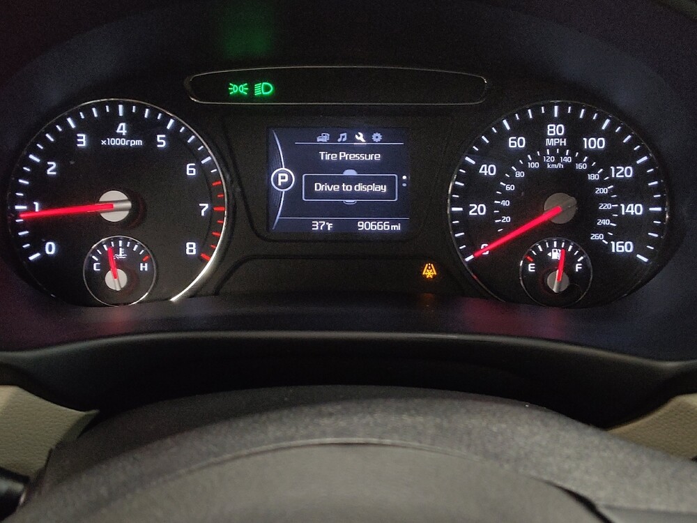 2017 Kia Sorento in Lubbock, TX 79424 - 18099630 23