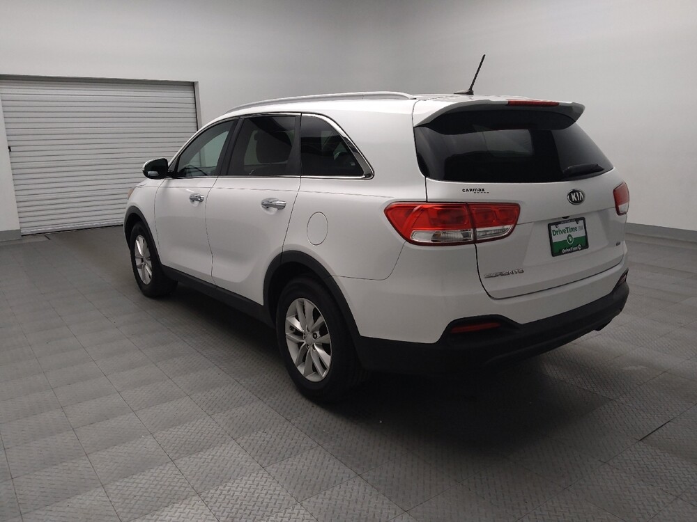2017 Kia Sorento in Lubbock, TX 79424 - 18099630 5