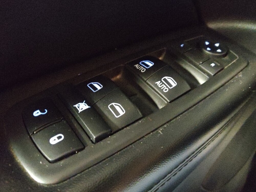 2019 Jeep Grand Cherokee in Mesa, AZ 85210 - 18099640 27