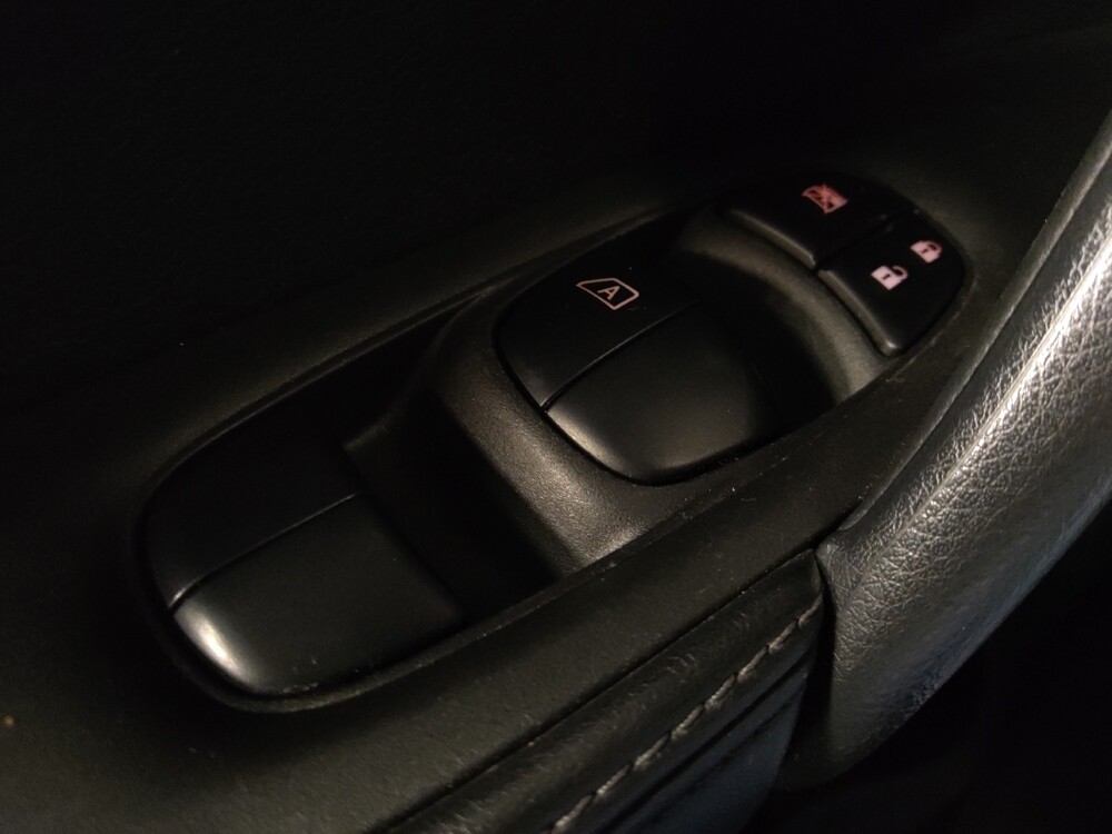 2021 Nissan Rogue Sport in Mesa, AZ 85210 - 18099641 27