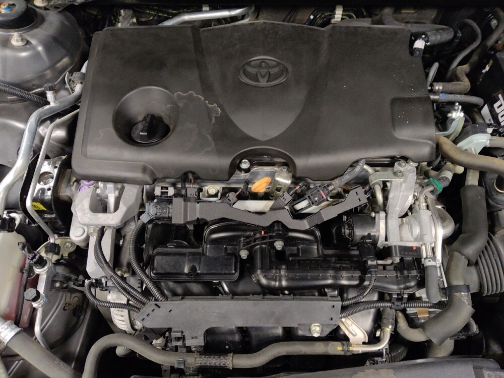 2018 Toyota Camry in Glendale, AZ 85301 - 18099645 30