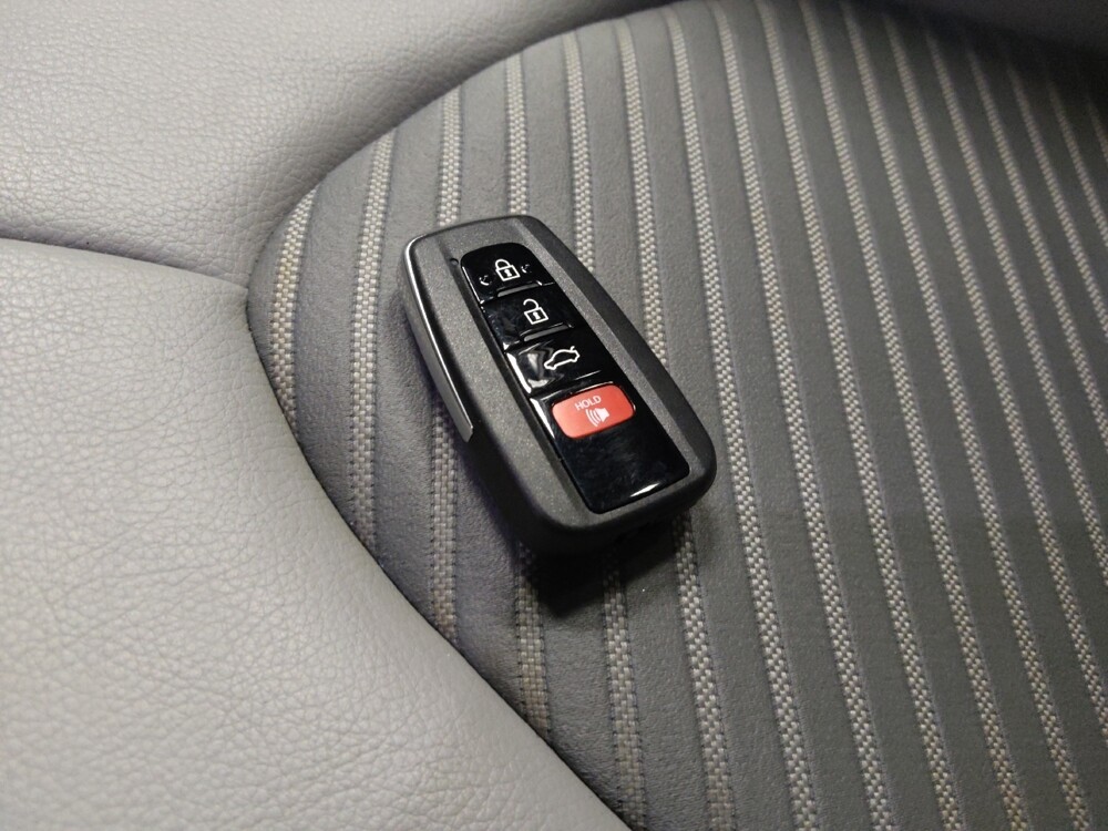 2020 Toyota Camry in Tucson, AZ 85705 - 18099646 32