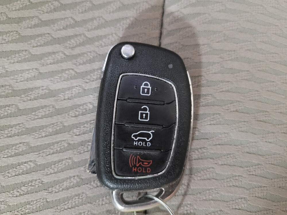 2017 Hyundai Santa Fe in Fort Myers, FL 33907 - 18099647 32