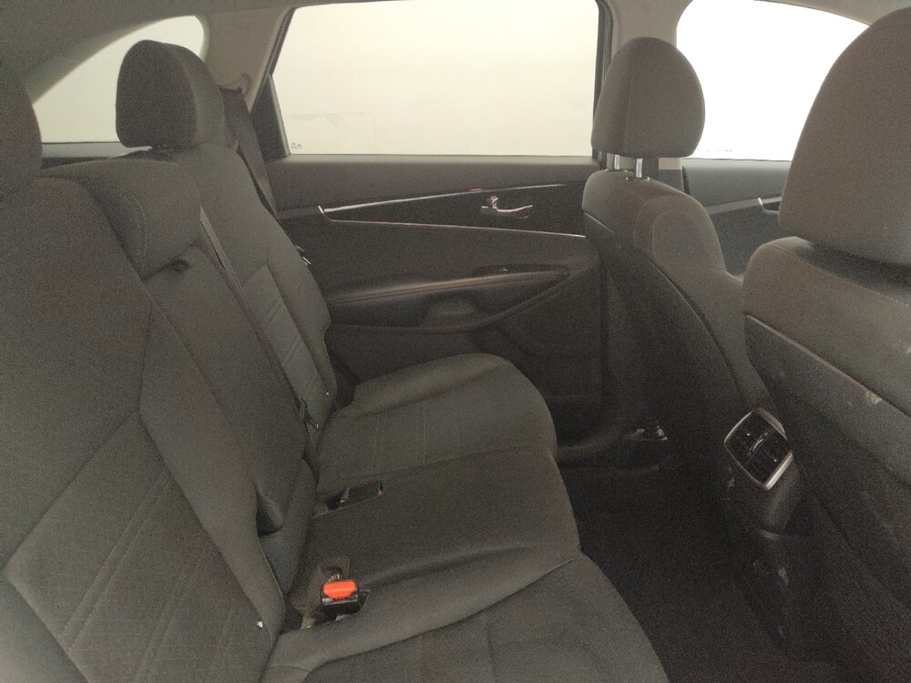 2020 Kia Sorento in Arlington, TX 76011 - 18099649 19