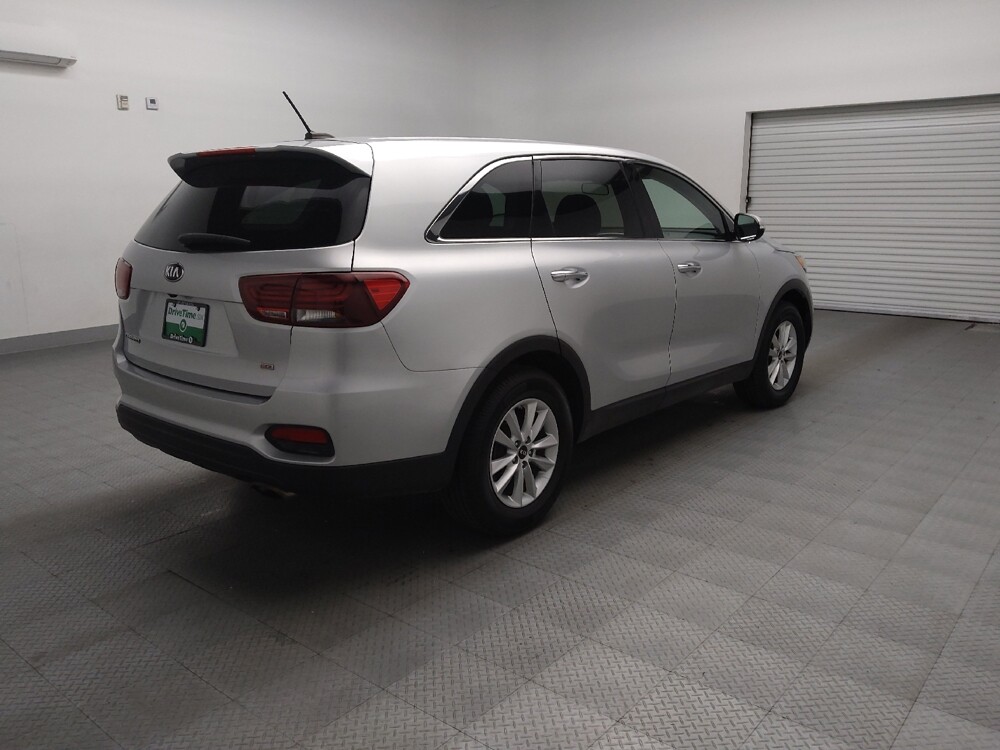 2020 Kia Sorento in Arlington, TX 76011 - 18099649 9