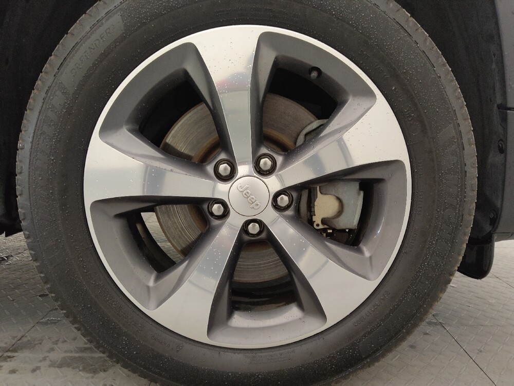 2019 Jeep Cherokee in Bradenton, FL 34207 - 18099655 31