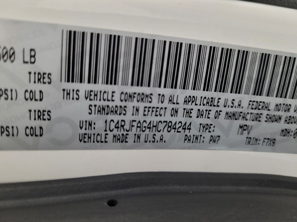 2017 Jeep Grand Cherokee in Las Vegas, NV 89104 - 18099660 33