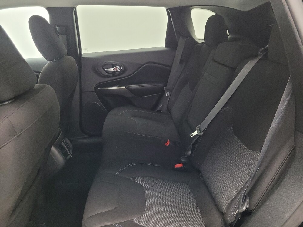 2019 Jeep Cherokee in Las Vegas, NV 89102 - 18099663 18