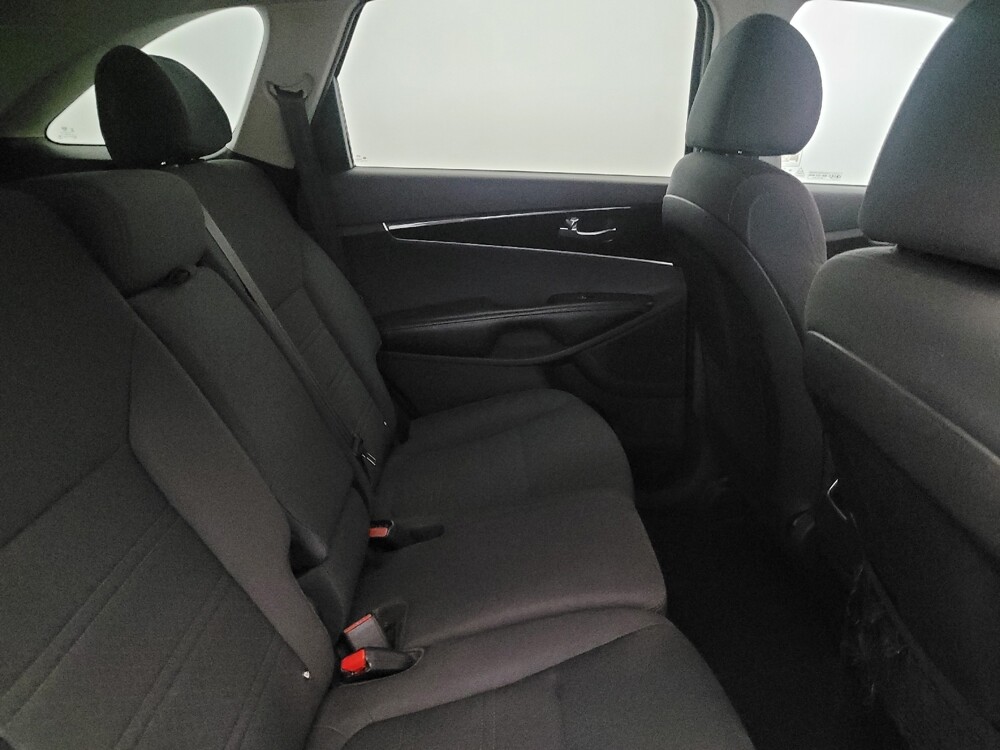 2020 Kia Sorento in Allentown, PA 18103 - 18099668 19