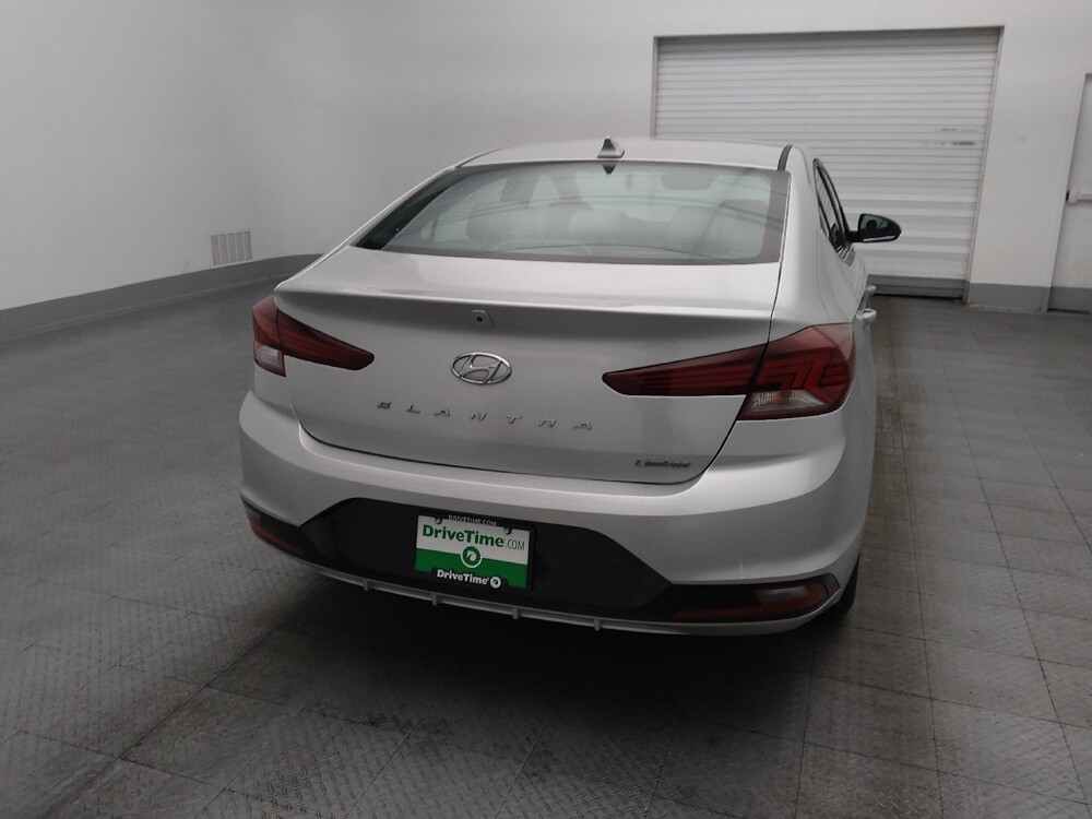 2019 Hyundai Elantra in Orlando, FL 32808 - 18099669 7
