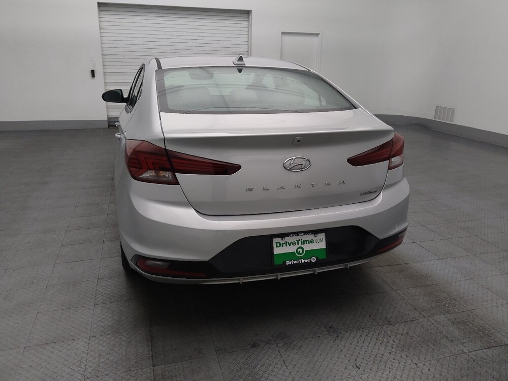 2019 Hyundai Elantra in Orlando, FL 32808 - 18099669 6