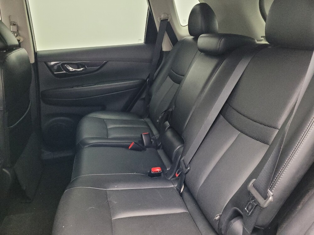 2017 Nissan Rogue in Savannah, GA 31419 - 18099671 18