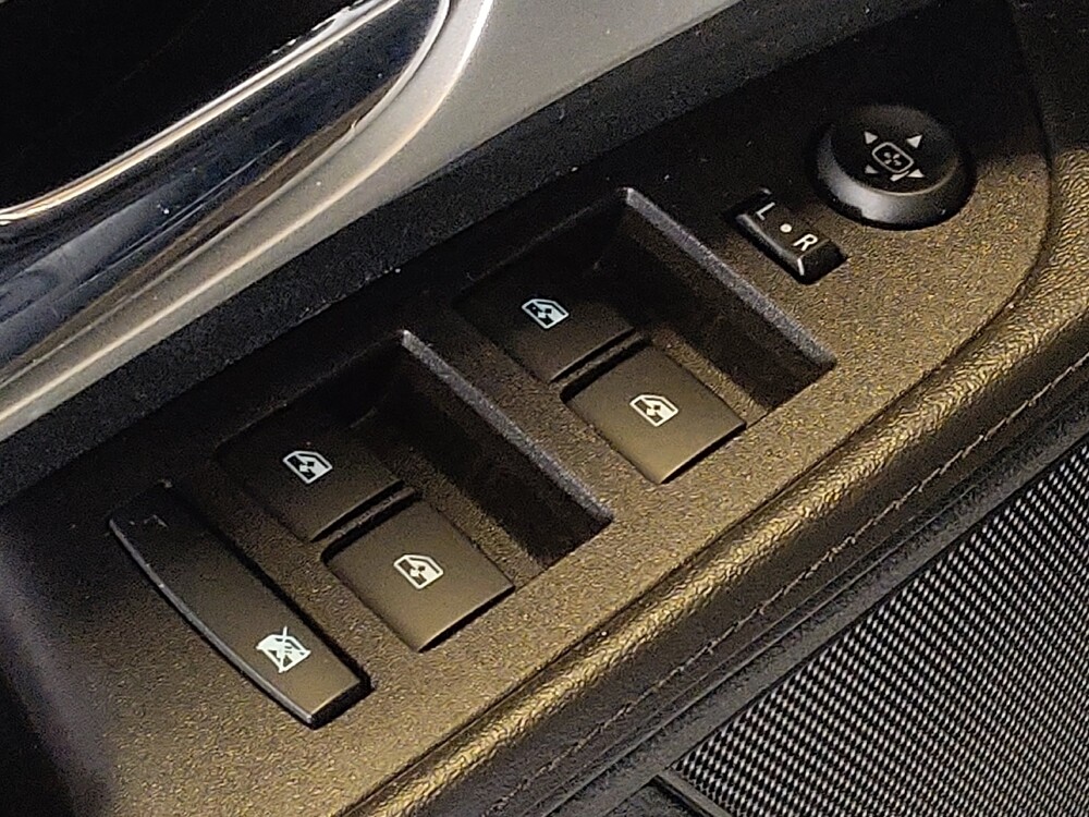 2017 Chevrolet Equinox in Jacksonville, FL 32210 - 18099686 27