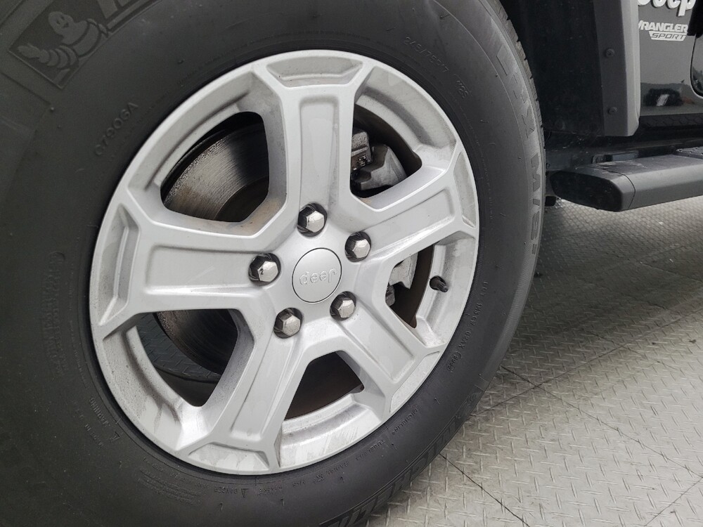 2020 Jeep Wrangler in Hialeah, FL 33014 - 18099696 31