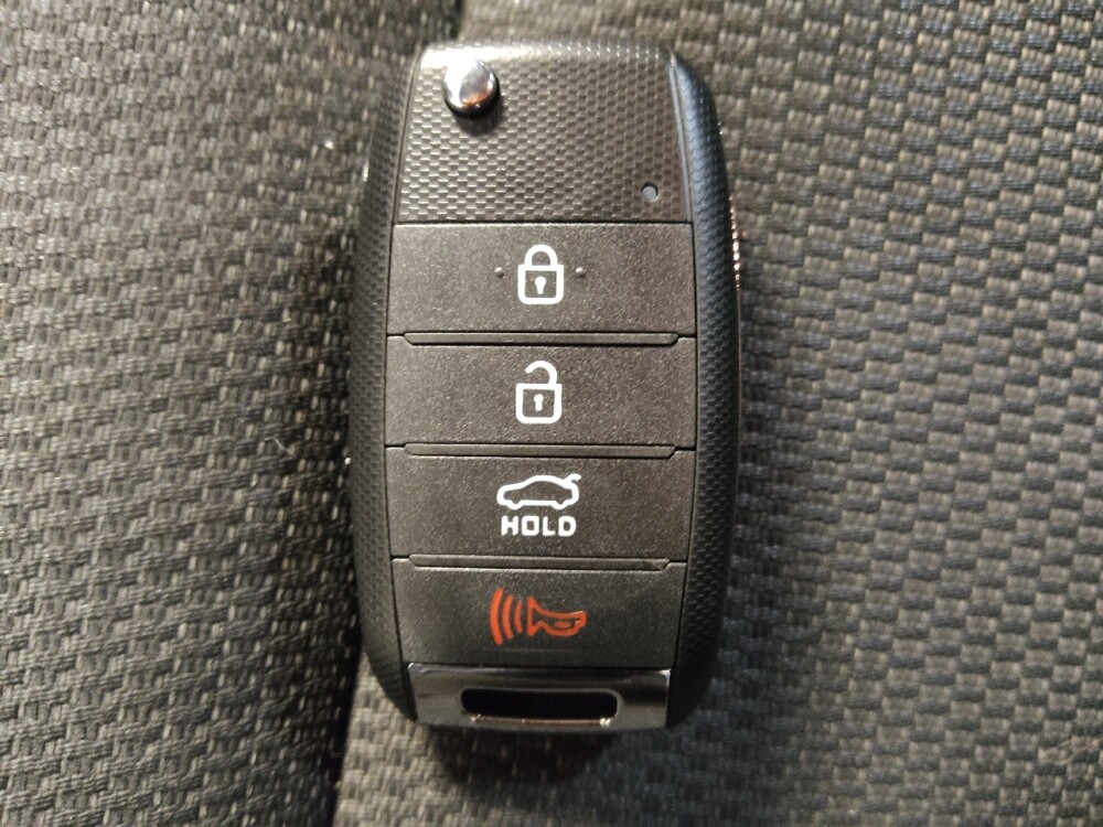 2017 Kia Forte in Raleigh, NC 27604 - 18099705 32