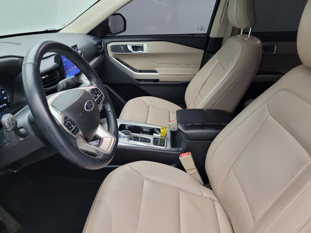 2022 Ford Explorer in Greenville, SC 29607 - 18099710 17