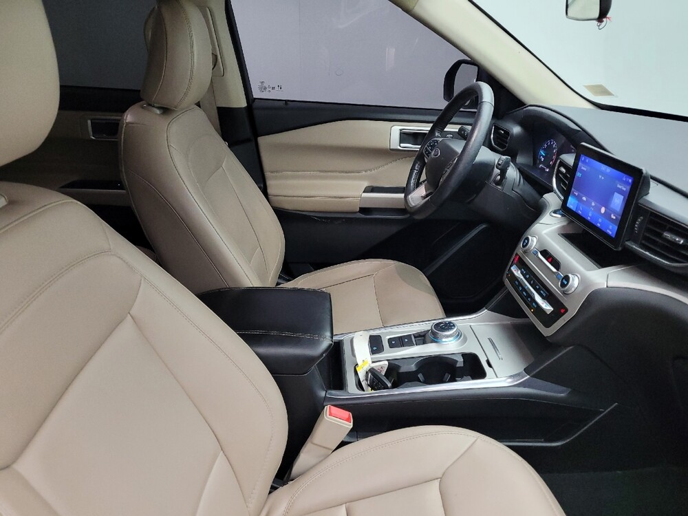 2022 Ford Explorer in Greenville, SC 29607 - 18099710 21