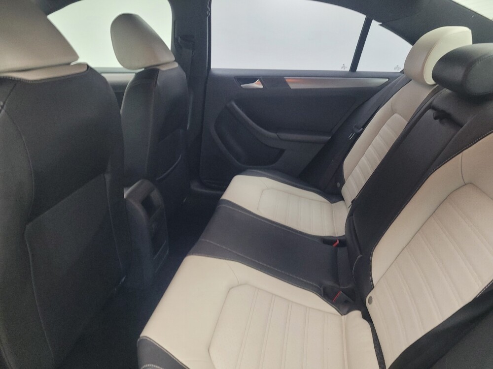 2016 Volkswagen Jetta in Huntsville, AL 35816 - 18099730 18