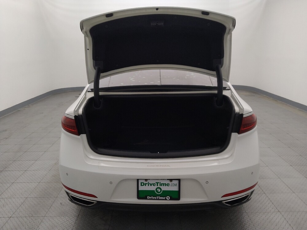 2018 Kia Cadenza in Baton Rouge, LA 70816 - 18099742 29