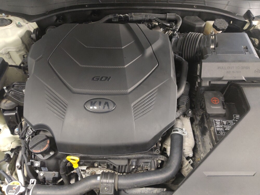 2018 Kia Cadenza in Baton Rouge, LA 70816 - 18099742 30