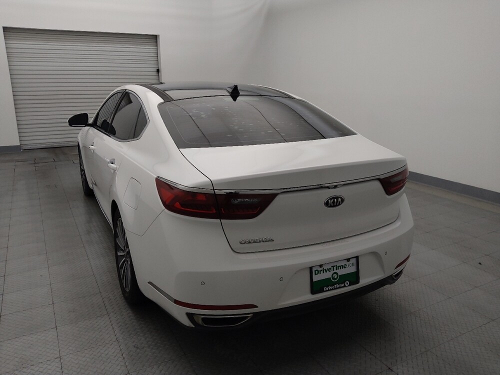 2018 Kia Cadenza in Baton Rouge, LA 70816 - 18099742 6