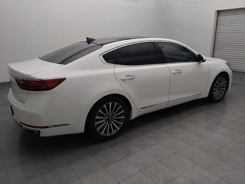 2018 Kia Cadenza in Baton Rouge, LA 70816 - 18099742 10