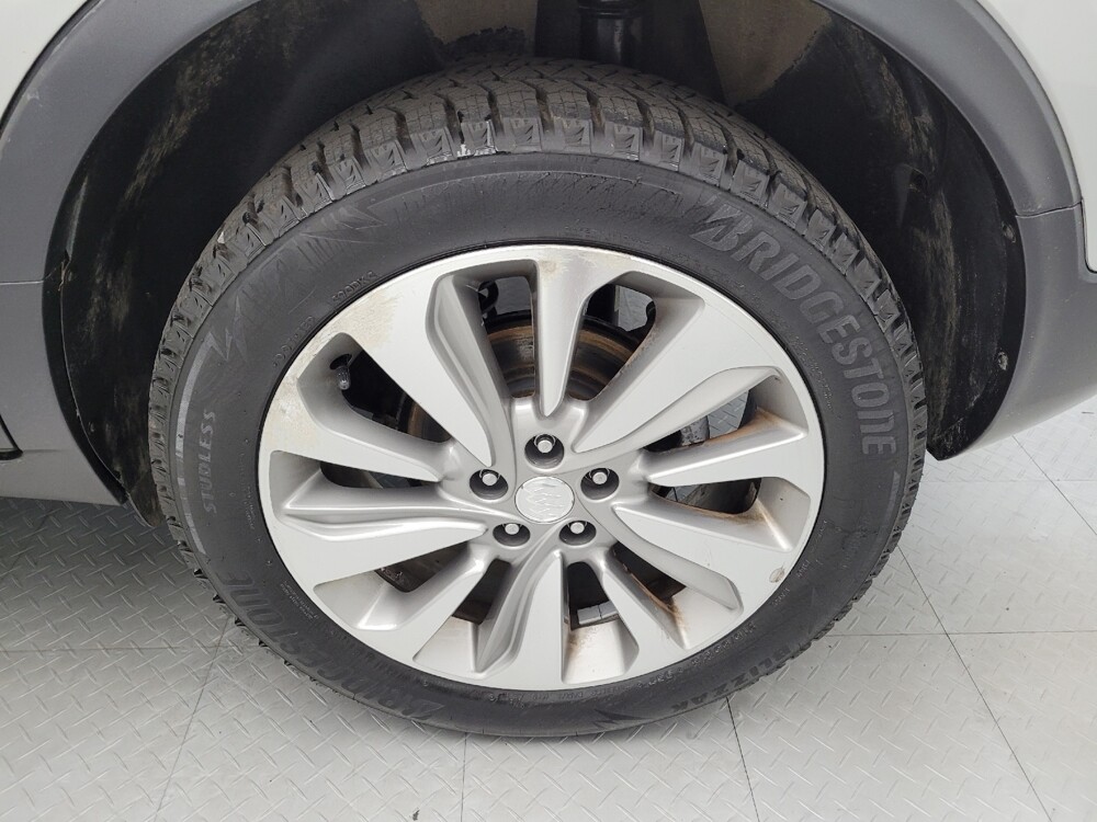 2018 Buick Encore in Maple Heights, OH 44137 - 18099745 31