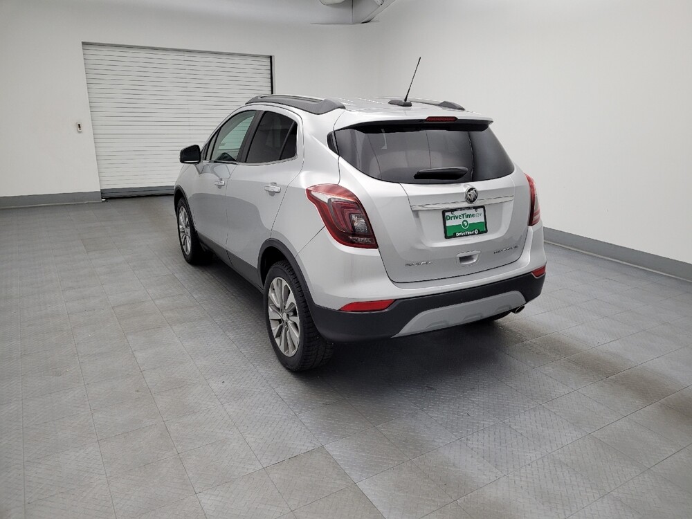 2018 Buick Encore in Maple Heights, OH 44137 - 18099745 5