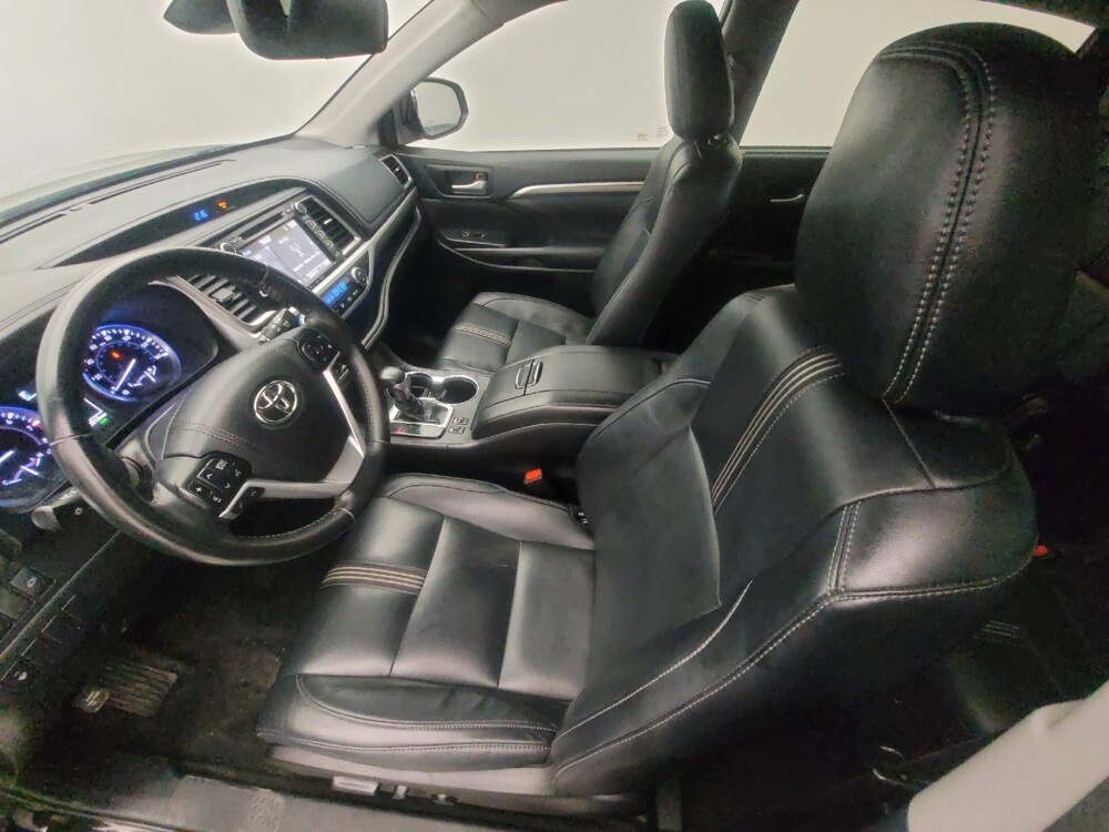2018 Toyota Highlander in San Antonio, TX 78238 - 18099746 17