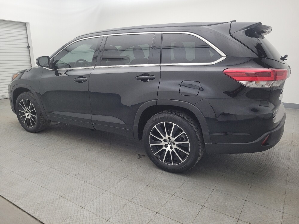 2018 Toyota Highlander in San Antonio, TX 78238 - 18099746 3
