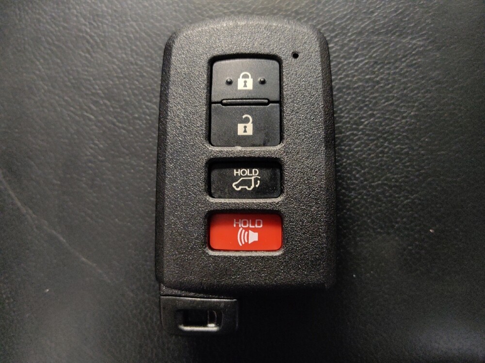 2018 Toyota Highlander in San Antonio, TX 78238 - 18099746 32