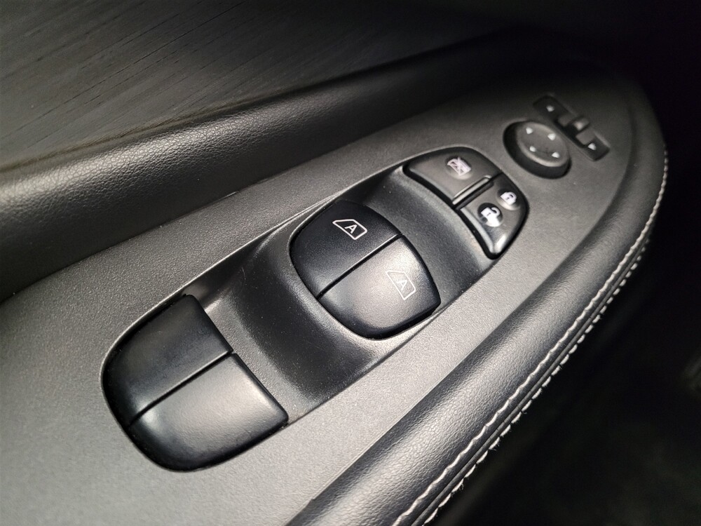 2017 Nissan Murano in Fairfield, OH 45014 - 18099747 27