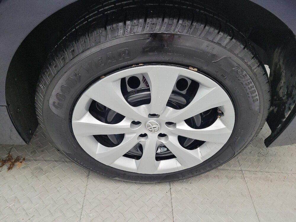 2022 Toyota Corolla in Maple Heights, OH 44137 - 18099749 31