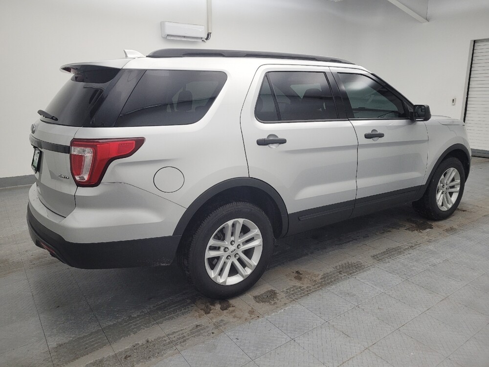 2017 Ford Explorer in Fairfield, OH 45014 - 18099751 10
