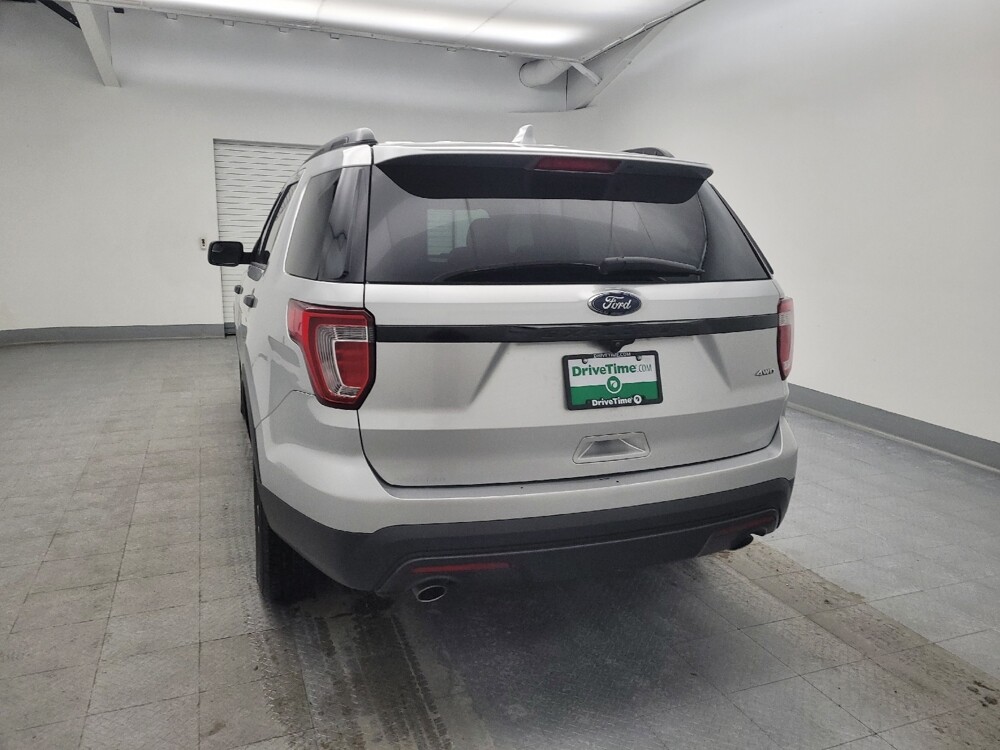 2017 Ford Explorer in Fairfield, OH 45014 - 18099751 6