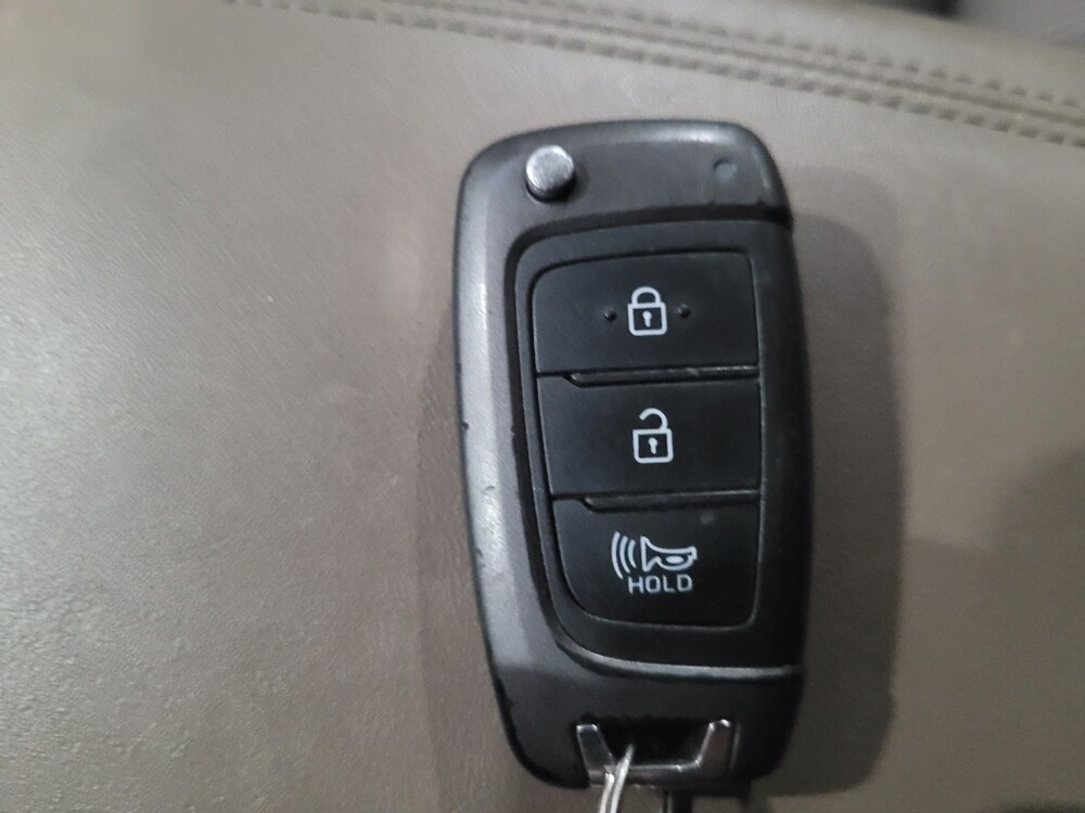 2020 Hyundai Santa Fe in Allentown, PA 18103 - 18099764 32