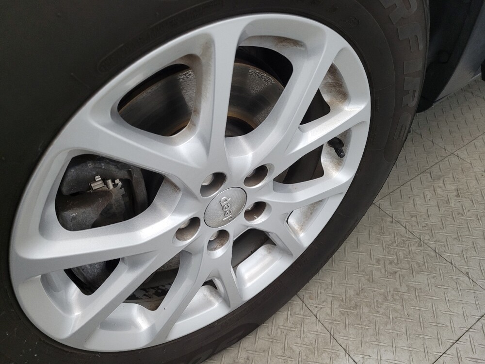 2018 Jeep Cherokee in Allentown, PA 18103 - 18099767 31