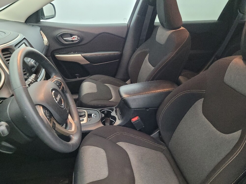 2018 Jeep Cherokee in Allentown, PA 18103 - 18099767 17