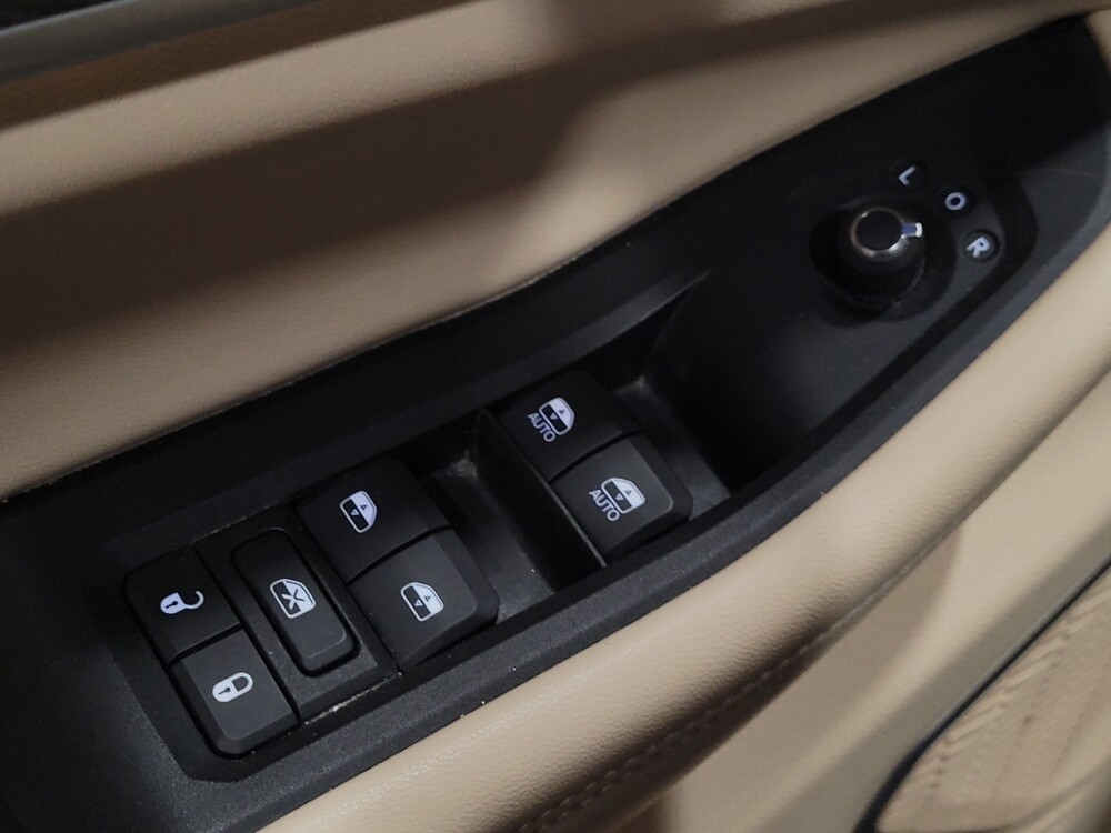 2021 Jeep Grand Cherokee L in Allentown, PA 18103 - 18099768 27